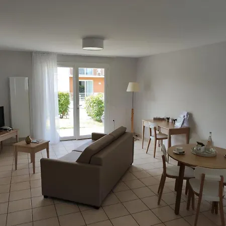 Lägenhetshotell Domitys Le Jardin Des Lys Alençon