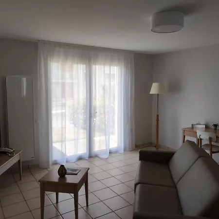 Domitys Le Jardin Des Lys Apart Otel