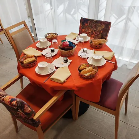 Domitys Le Jardin Des Lys Apart Otel Alençon