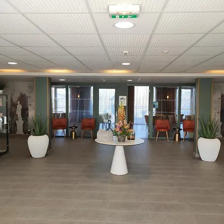 Lägenhetshotell Domitys Le Jardin Des Lys