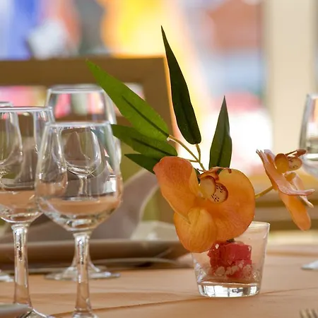 Lejlighedshotel Domitys Le Jardin Des Lys Alençon