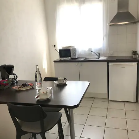 Domitys Le Jardin Des Lys Lägenhetshotell