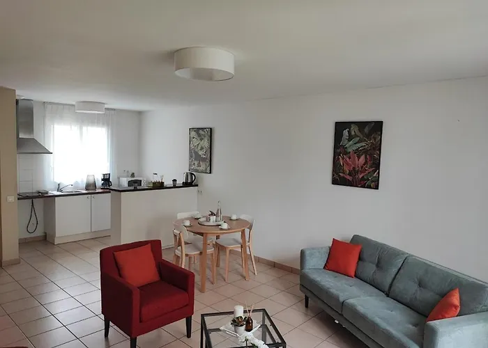 Aparthotel Domitys Le Jardin Des Lys