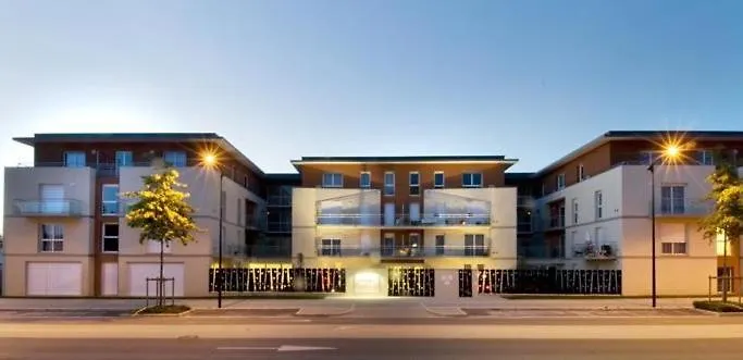 Aparthotel Domitys Le Jardin Des Lys